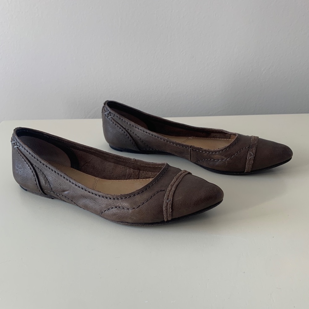 Frye Riley Artisan Ballet Flat in Charcoal
